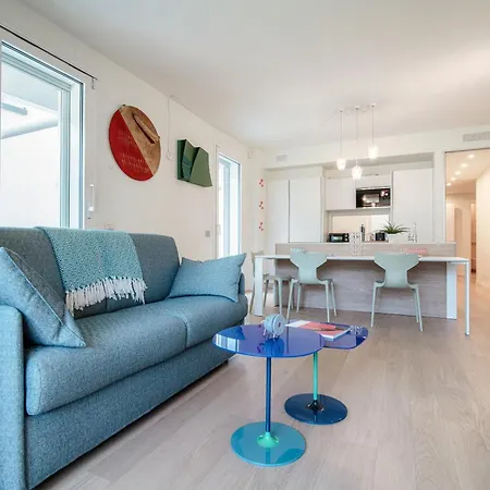The Art House - By Myhomeincomo Apartmán