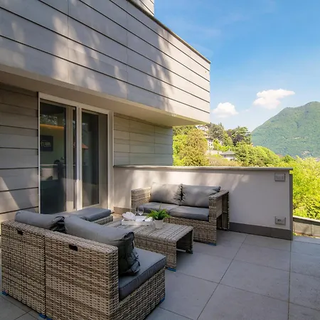 The Art House - By Myhomeincomo * チェルノッビオ