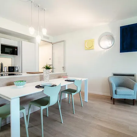 The Art House - By Myhomeincomo